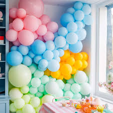 Saturday Decorate Party Ballons