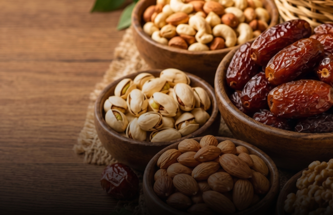 Worldora Nuts & Dates