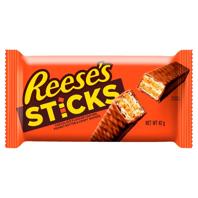 Reese's Sticks Chocolate Flavored Coating, Peanut Butter&Crispy Wafers 42gm