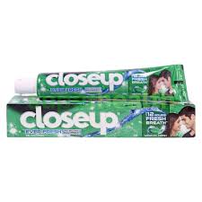 CLOSE UP TOOTHPASTE MENTOL 65GM